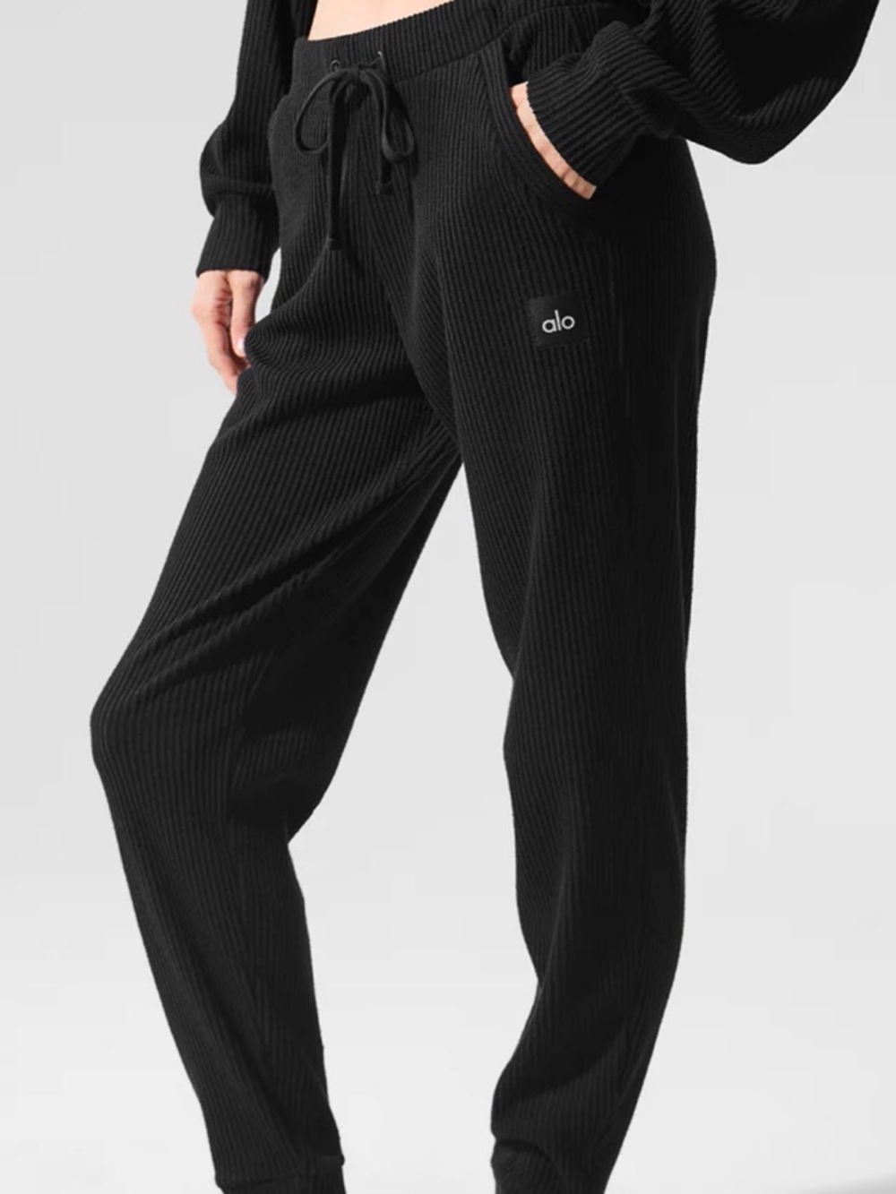 Alo Muse Ribbed Set - Picture 9 of 10